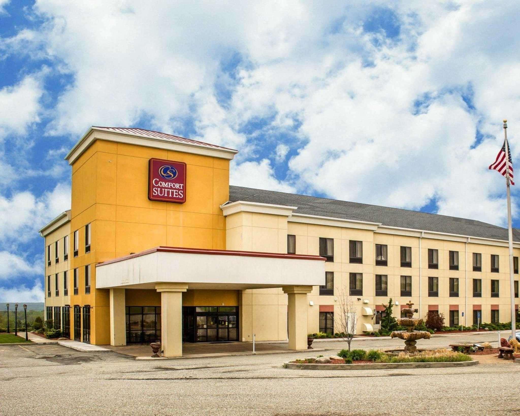 Edinboro Comfort Suites מראה חיצוני תמונה